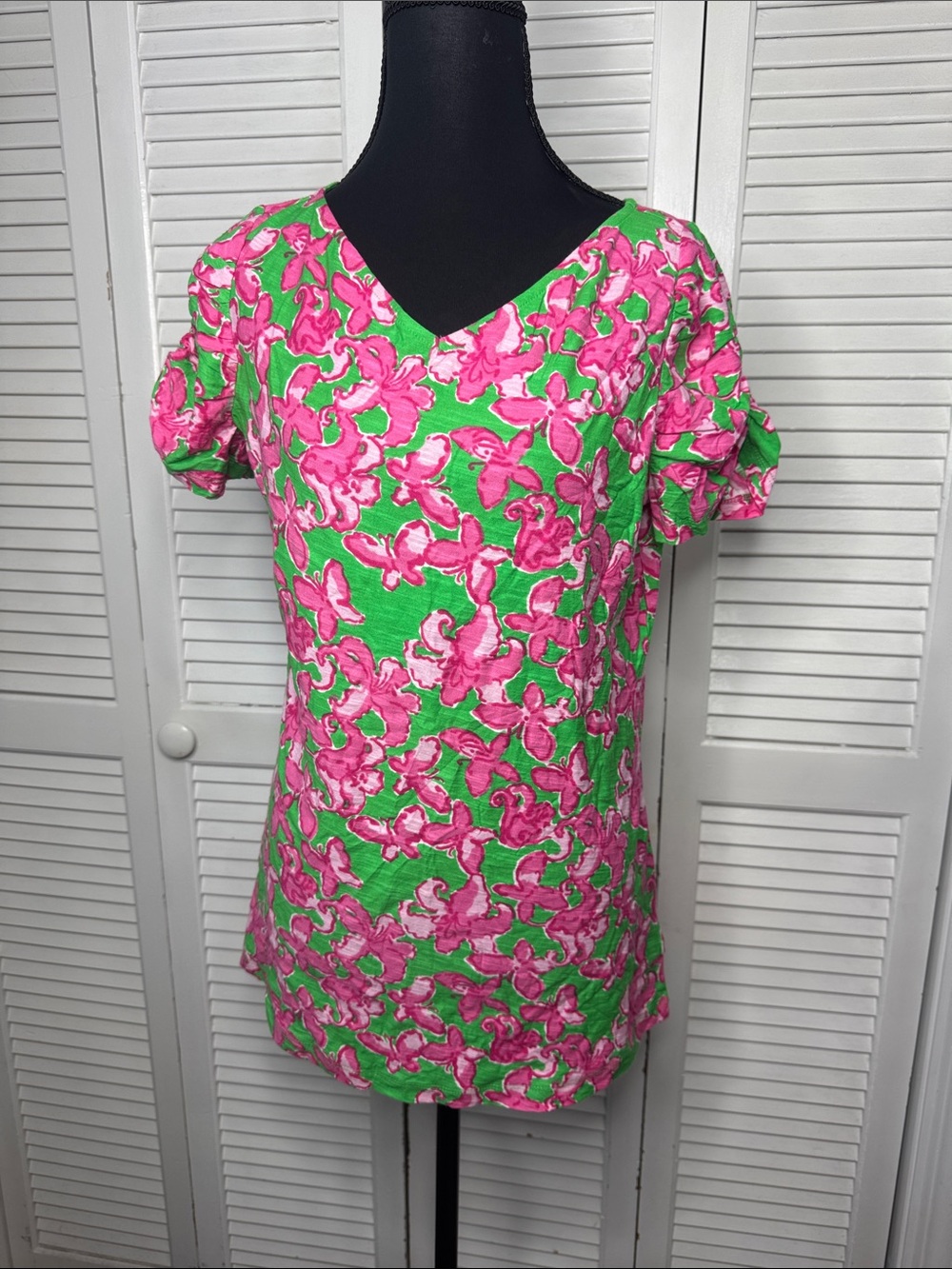 Lilly Pulitzer Women’s Cotton V Neck Floral Top Pink and Green Size Large